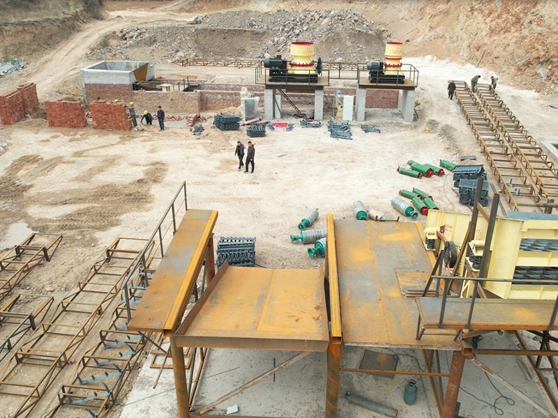 300 吨鹅卵石破碎制砂生产线 (3) 